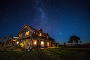 Tree House Lodge Bed & Breakfast  Чевиот